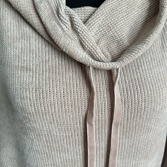 Spring + Mercer Chenille Collared Drawstring Sweater Size Small - Picture 15 of 15